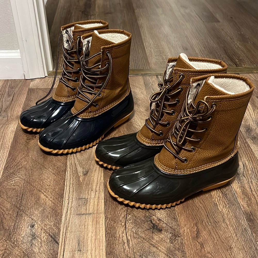 Duck rain boots
